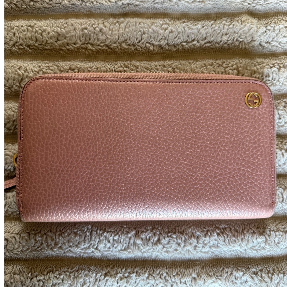 Gucci‎ Interlocking G Zip Around Long Wallet Pink Pebbled Leather 449347 in Box